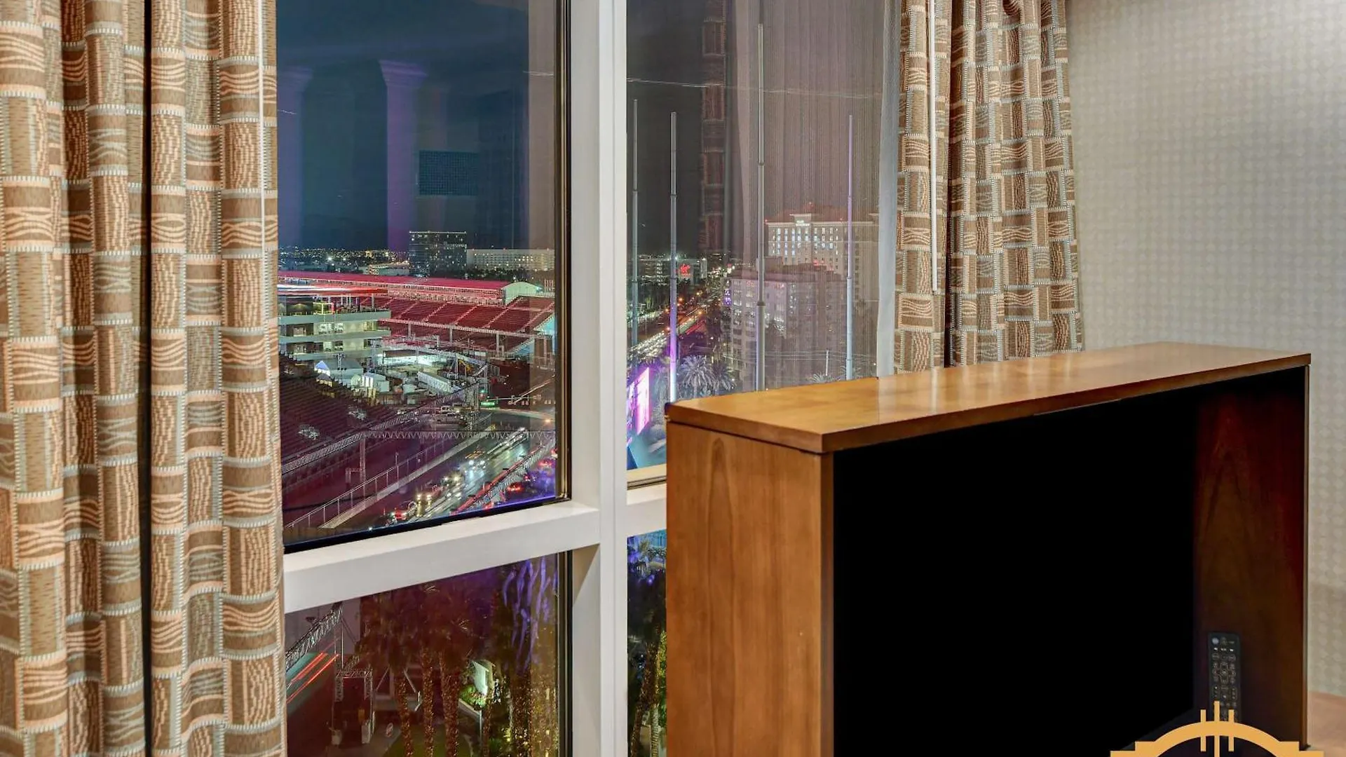 Mgm Signature-09-820 1Br 2Ba F1 Pits View Balcony Las Vegas